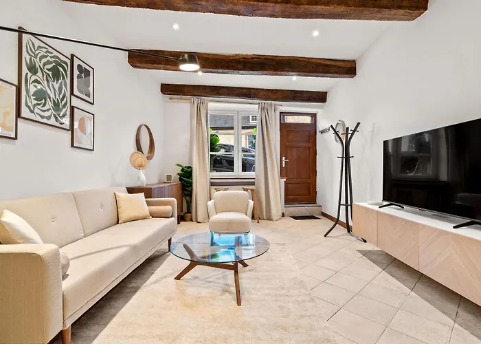 Cozy Apt With Smart Tv, Elevator & Equipped Kitchen