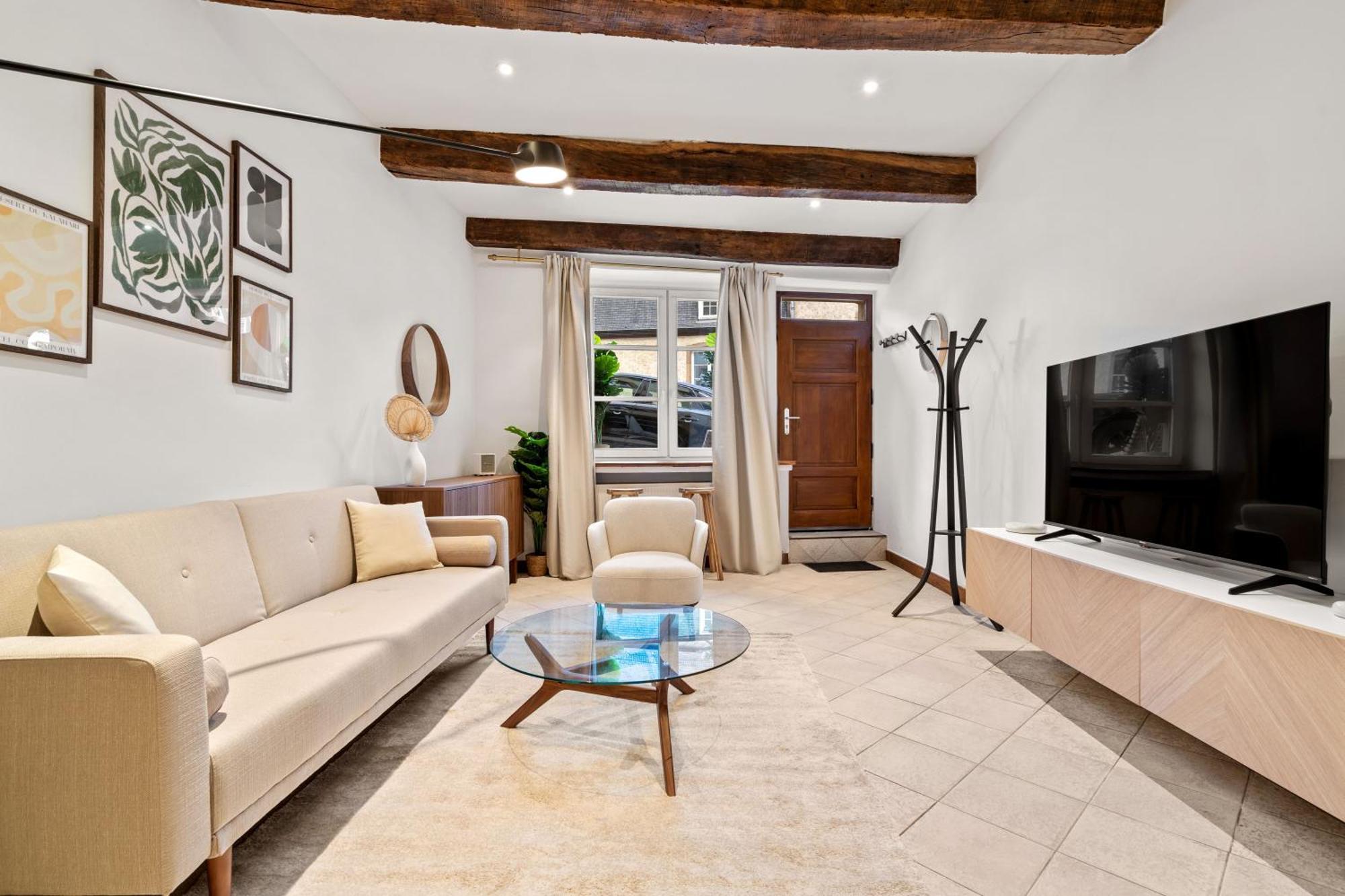Cozy With Smart Tv, Elevator & Equipped Kitchen Апартаменты